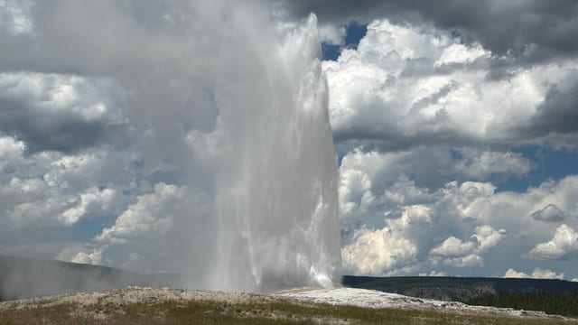 Cover photo for Day 07 - Yellowstone (Part 2 of 2)